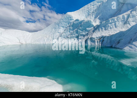 Kleine Gletschersee auf Matanuska Gletscher, nordöstlich von Anchorage, Alaska, USA Stockfoto