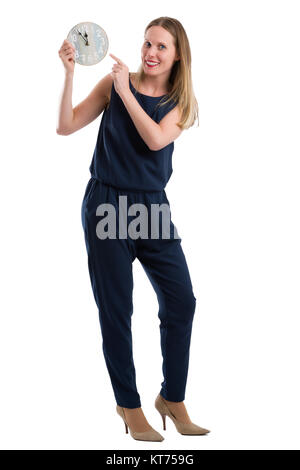 Blonde Frau mit einer Uhr, die die Zeit, isoliert auf weißem Stockfoto