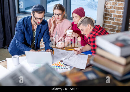 Designer arbeiten am Projekt Stockfoto