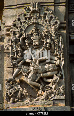 Herr Narsimha Skulptur. Chennakeshava Tempel, oder Kesava Vijayanarayana Tempel. Belur, Hassan District Karnataka, Indien. Stockfoto