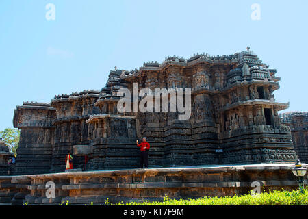 Äußere Ansicht. Hoysalesvara Tempel, Halebid, Karnataka, aus dem 12. Jahrhundert. Shiva Tempel Stockfoto