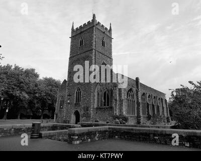 St. Peter Kirche in Bristol in Schwarz und Weiß ruiniert Stockfoto