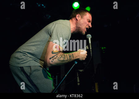 Norwegen, Oslo - September 27., 2017. Die englischen Punk duo Sleaford Mods führt ein Live Konzert von John Dee in Oslo. Hier Sänger Jason Williamson ist live auf der Bühne gesehen. (Foto: Gonzales Foto/Brokvam Kjell). Stockfoto