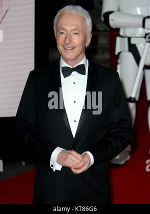 Dec 12, 2017 - Anthony Daniels die Teilnahme an 'Star Wars: Der letzte Jedi" Europäische Erstaufführung in der Royal Albert Hall in London, England, Großbritannien Stockfoto