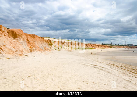 Canoa Quebrada, Brasilien, May 12, 2017: Klippen an der Canoa Quebrada Beach an der Ceara in Brasilien Stockfoto