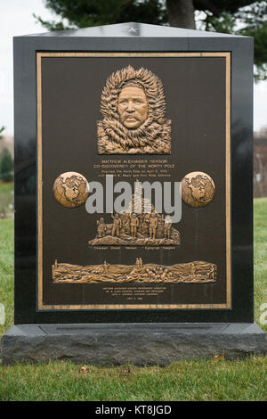 Matthew Alexander Henson, lebenslangen Begleiter und Co - Entdecker des Nordpols mit Robert E. Peary. Er ist in Abschnitt 8, Grab S -15-1 in Arlington National Cemetery begraben. (U.S. Armee Foto von Rachel Larue/freigegeben) Stockfoto