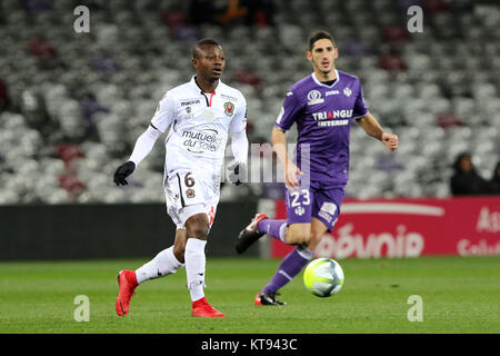 Toulouse (Frankreich), 29.November 2017 französische Fußballsport Meisterschaft Ligue 1 Saison 2017-2018 Toulouse FC gegen OGC Nizza JEAN MICHEL SERI Kredite: Sebastien Lapeyrere/Alamy Leben Nachrichten. Stockfoto