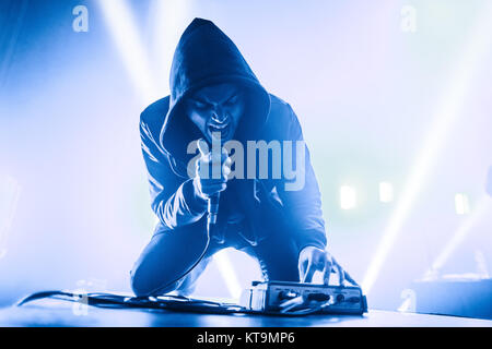 Die dänische Sängerin, Songwriter und Musiker Alex Vargas führt ein Live Konzert bei VEGA in Kopenhagen. Dänemark, 11.05.2017. Stockfoto