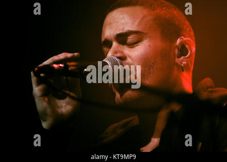 Die dänische Sängerin, Songwriter und Musiker Alex Vargas führt ein Live Konzert bei VEGA in Kopenhagen. Dänemark, 11.05.2017. Stockfoto