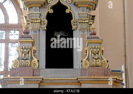 Dezember 17,2009 ISTANBUL. der Ortaköy Moschee erbaut 1721 (Ortaköy Camii), offiziell die Büyük Mecidiye Camii in Beşiktaş Istanbul, Istanbul, Türkei, gelegen an ist Stockfoto