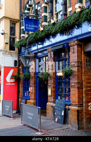 Rund um die Universität von Oxford Dezember 2017 St aldates Taverne Stockfoto