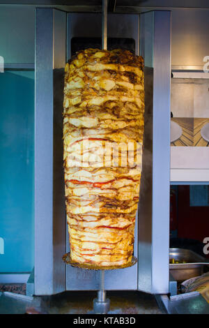 Türkische Döner in einem Restaurant in Istanbul, chicken Döner Stockfoto