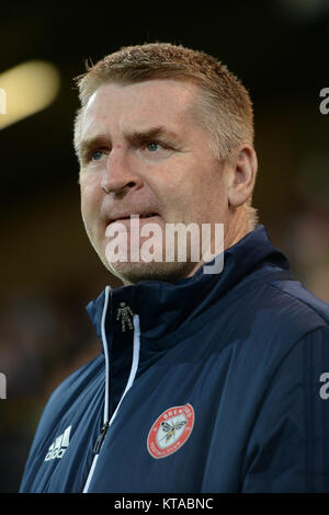 Brentford manager Dean Smith während der Sky Bet Championship Match an der Carrow Road, Norwich. Stockfoto