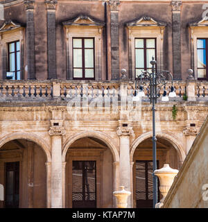 Wand des Palazzo Ducezio (Rathaus) in Noto Stockfoto