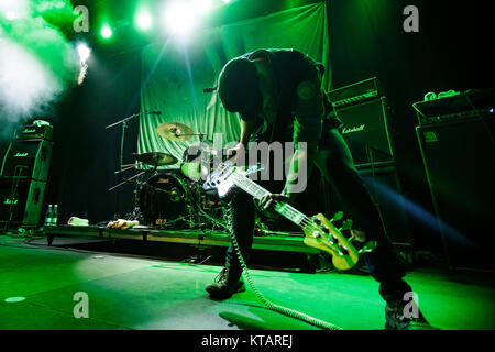 Die schwedische Stoner und doom metal band Monolord führt live Konzert in der dänischen Heavy Metal Festival Copenhell 2015 in Kopenhagen. Hier Bass Player Mika Häkki wird gesehen, live auf der Bühne. Dänemark, 19/06 2015. Stockfoto