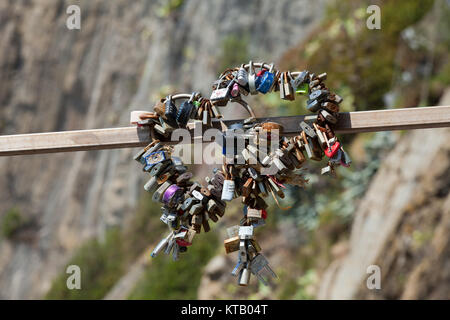 Schließfächer Liebe symbolisiert in den Cinque Terre, Italien Stockfoto