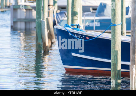 Detail Bild der Rumpf eines kleinen Bootes in Sag Harbor, NY Stockfoto