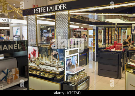 Estee Lauder stand Shop Verkauf von Kosmetik und Parfums in einem David Jones Store in Sydney, Australien Stockfoto