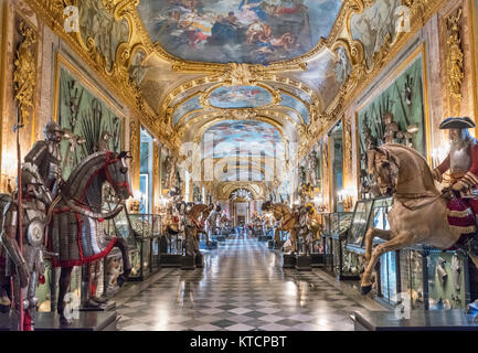 Die königliche Waffenkammer in der Galerie Beaumont, Palazzo Reale, Turin, Piemont, Italien Stockfoto