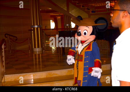 Mickey Mouse Figur auf der Disney Dream Kreuzfahrtschiff Stockfoto