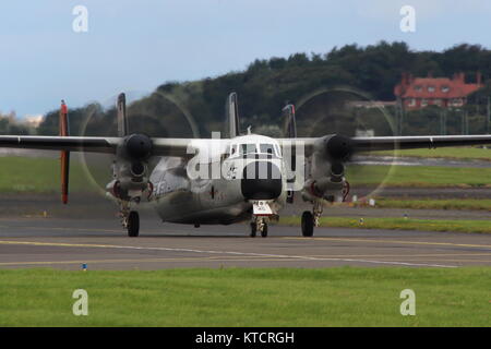 162168, eine Grumman C-2A Greyhound von Fleet Logistics Support Squadron 40 (VRC-40) 'Rawhides" der US Navy, am Flughafen Prestwick, Ayrshire betrieben. Stockfoto