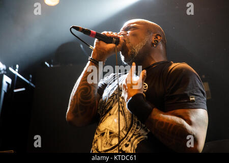 Die Brasilianischen Death und Thrash Metal Band Sepultura führt ein Live Konzert in den Amager Bio in Kopenhagen. Hier Sänger Derrick Green gesehen wird live auf der Bühne. Dänemark, 06.02.2017. Stockfoto