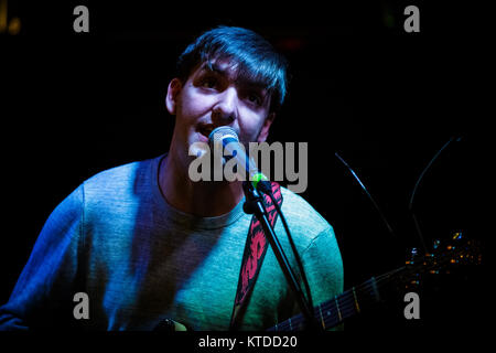 Der amerikanische Elektronik-Musiker und Sänger Skylar Spence führt ein live-Konzert am Ideal Bar in Kopenhagen. Dänemark, 12/10 2016. Stockfoto