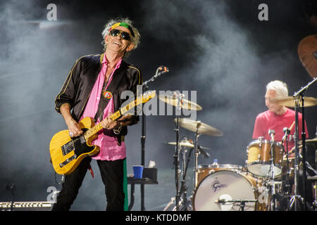 Die Rolling Stones, Die legendäre englische Band führt ein Live Konzert in Orange Stadium während Roskilde Festival 2014. Hier Gitarrist Keith Richards wird gesehen, live auf der Bühne. Dänemark, 03.07.2014. Stockfoto