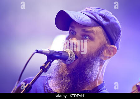 Die amerikanische Stoner Metal Band Weedeater führt ein Live Konzert bei den Danish Music festival Roskilde Festival 2012. Hier Sänger und Bassist Dave Collins aka Dixie ist live auf der Bühne gesehen. Dänemark, 06.07.2012. Stockfoto