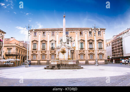 Elefanten Brunnen und Cathedral Square, Catania, Sizilien, Italien Stockfoto