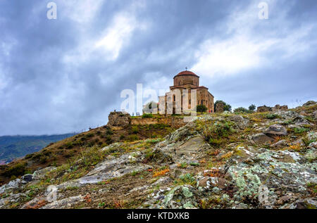 Jvari, bergspitze Kloster aus dem 6. Jahrhundert, Mtskheta, Georgien Stockfoto