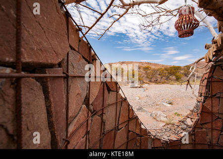 Blick vom Waschraum - Huab unter Leinwand, Damaraland, Namibia, Afrika Stockfoto