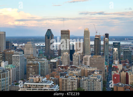 MONTREAL, KANADA - 27. MAI 2016: Malerische Aussicht auf Frühling Ausfallzeiten Montreal. Stockfoto