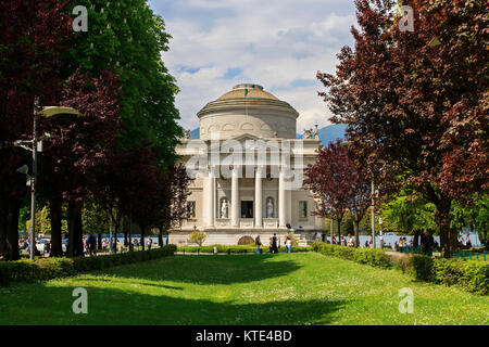 Denkmal Alessandro Volta in den Como Stadt Stockfoto