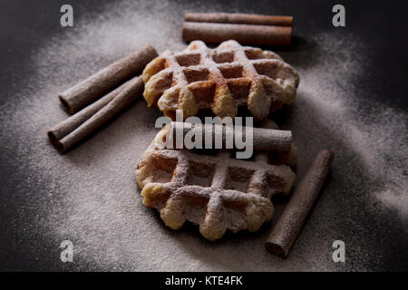 Belgische Waffeln mit Zimt und Zucker Stockfoto