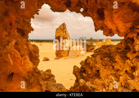 Blick in Pinnacle Wüste im Nambung Nationalpark. Stockfoto