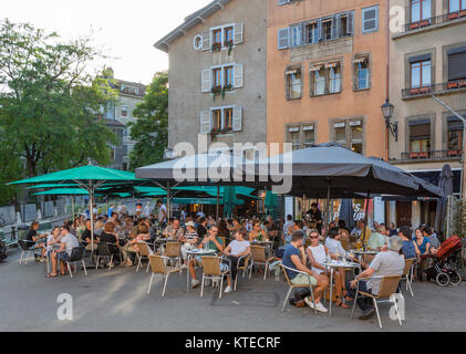 Straßencafe in der Altstadt (Vieille Ville), Genf (Geneve), Genfer See, Schweiz Stockfoto