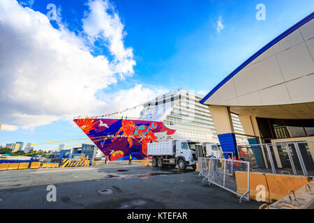 Welt Traumschiff von Dream Cruises im Hafen von Manila am 21.November 2017 kamen in der Metro Manila, Philippinen Stockfoto