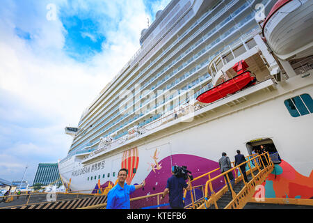 Welt Traumschiff von Dream Cruises im Hafen von Manila am 21.November 2017 kamen in der Metro Manila, Philippinen Stockfoto