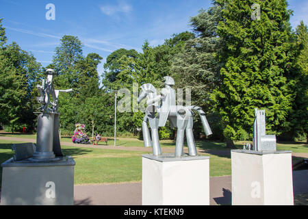 Moderne Skulpturen im Grove House Gardens, Dunstable, Bedfordshire, England, Vereinigtes Königreich Stockfoto