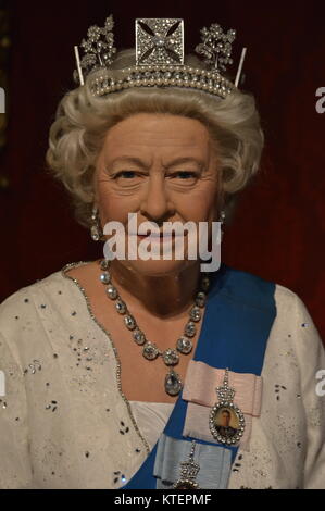 New York, USA. 22 Dez 2017. Die Wachsfigur von Königin Elizabeth II. Im Madame Tussauds New York. Stockfoto