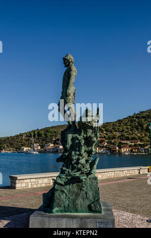 In der Nähe von Monument zu Homers Odyssee, in dem Ulysses im Hafen von Vathy auf der Insel Ithaka dargestellt wird Stockfoto