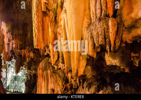 Detail der riesigen Stalaktiten in der Höhle Drogarati Insel Kefalonia die Wissenschaftler schätzen, dass Es hat zehn tausend Jahren der Existenz Stockfoto