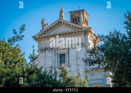 Santa Francesca Romana Kirche in Rom an einem sonnigen Tag Stockfoto