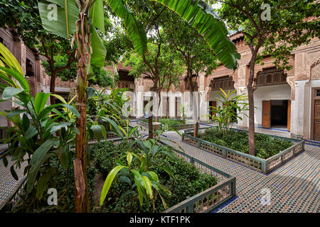 Innenhof im maurischen Stil von Bahia Palace, Marrakesch, Marokko, Afrika eingerichtet Stockfoto