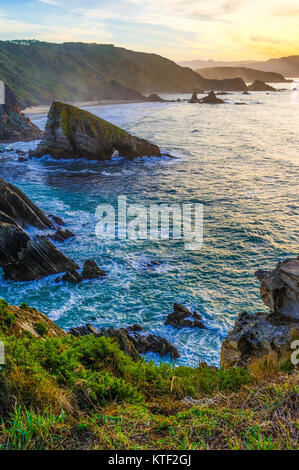 Sonnenuntergang an der Loiba Klippen (Acantilados de Loiba) Coruña Provinz, Galizien, Spanien, Europa Stockfoto