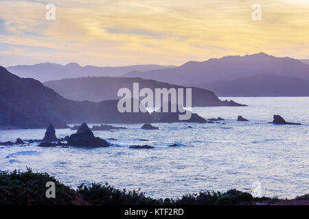 Sonnenuntergang an der Loiba Klippen (Acantilados de Loiba) Coruña Provinz, Galizien, Spanien, Europa Stockfoto