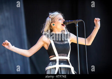 Die talentierte norwegische Sängerin, Musikerin und Songwriterin AURORA führt ein Live Konzert in der norwegischen Musik Festival Øyafestivalen 2016 in Oslo. Norwegen, 10/08 2016. Stockfoto