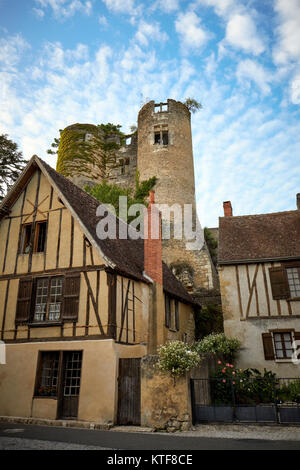 Das Chateau de Montresor in Montresor in der Nähe von Beaulieu-lès-Loches im Tal der Loire in Frankreich. Stockfoto