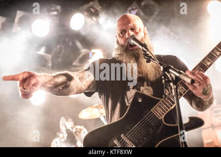 Die amerikanische sludge metal band Kurzschließer führt ein Live Konzert bei John Dee während der Norwegischen Heavy Metal Festival Metal Inferno Festival 2017 in Oslo. Hier Sänger und Gitarrist Kirk Windstein wird live auf der Bühne gesehen. Norwegen, 14.04.2017. Stockfoto